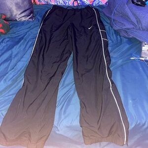 BLACK NIKE DRI FIT SWEATPANTS